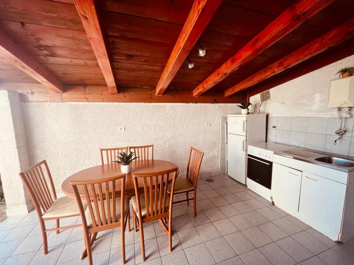 Lea Apartment Lucija Exterior photo